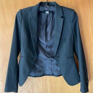 Forever 21 Black one-button Blazer/suit jacket - Size 2